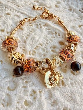 Gold Leopard Bead Charm Bracelet - Luxury Style